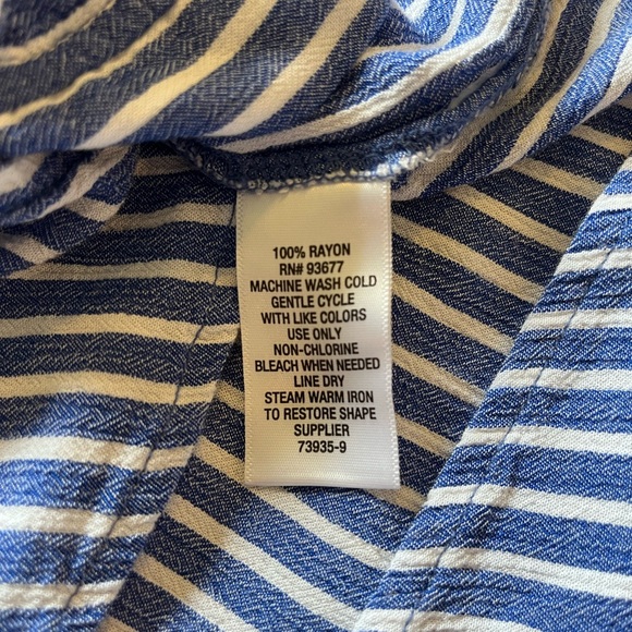 CROFT & BARROW/LIZ CLAIBORNE tops - Picture 8 of 10